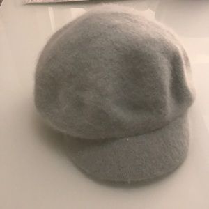 BRAND NEW wool/ angora hat